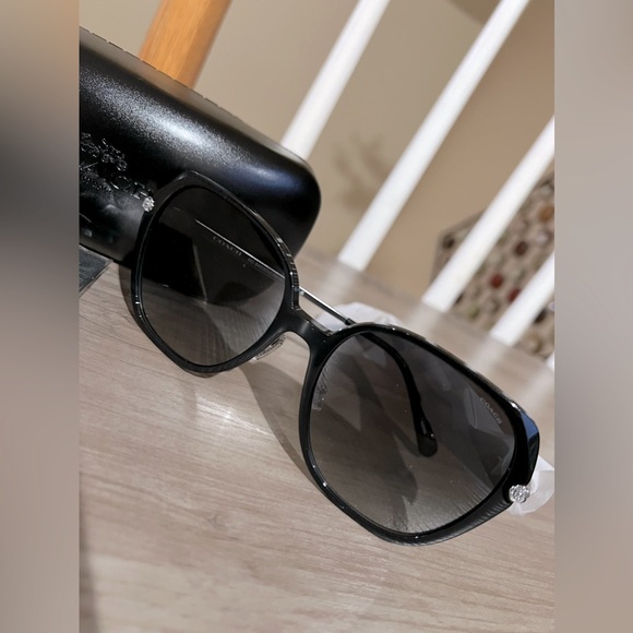 ❌SOLD❌New Coach Women’s Sunglasses - Picture 2 of 10